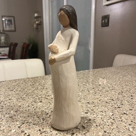 Willow Tree Cherish figurine - Picture 2 of 4